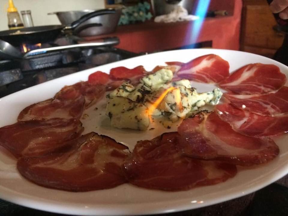A Mi Manera , Cerveja Propria E Bistro !